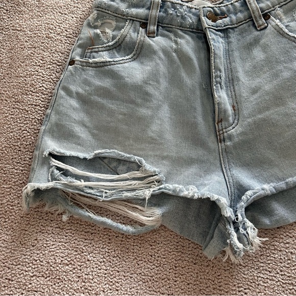 Rolla's x American Threads light wash Duster Short In Layla Bleach - Picture 7 of 11